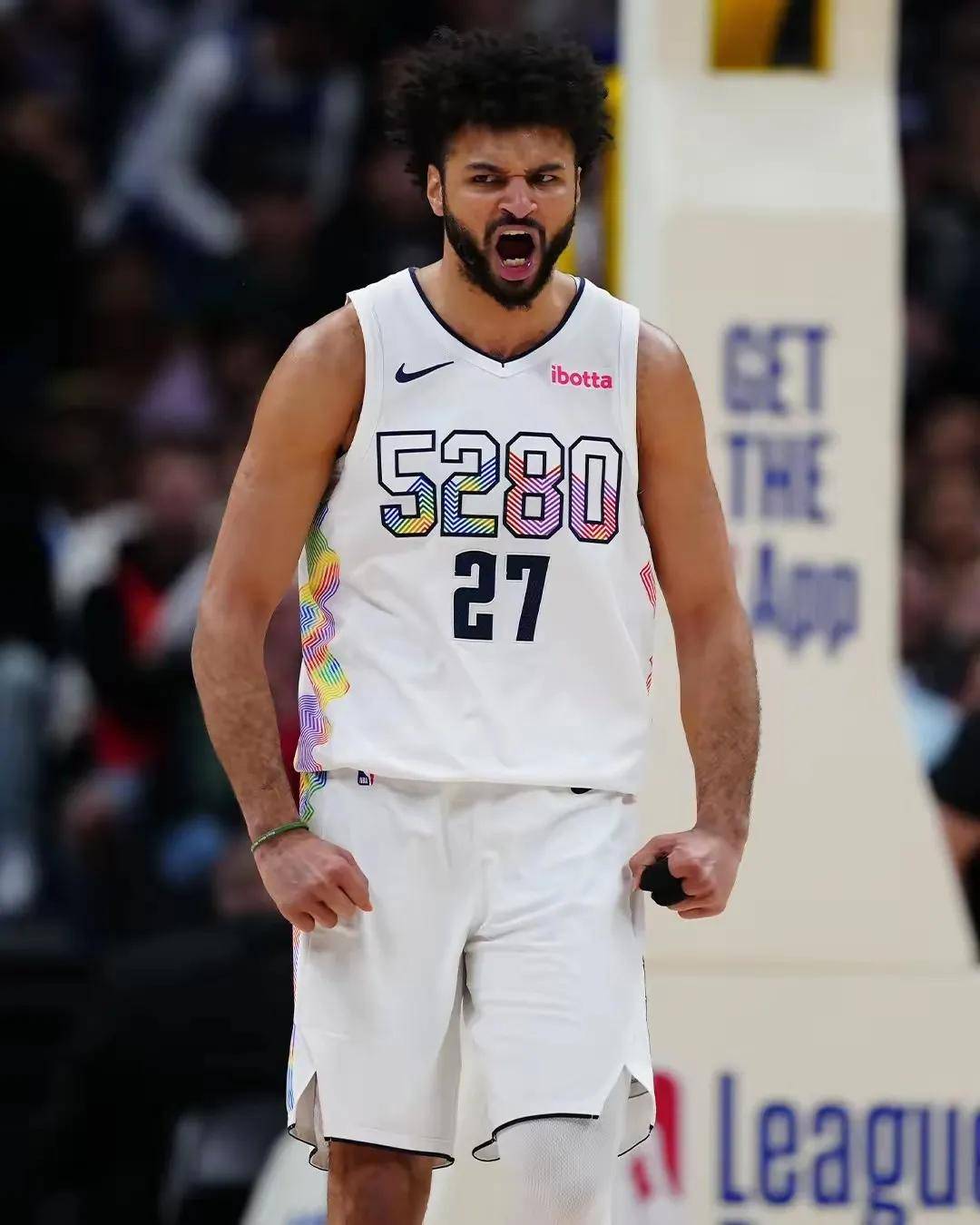 开云体育官方登录入口-穆雷官方宣布战术调整新规，西班牙队引发争议！赢得满堂喝彩(穆雷个人进攻集锦)