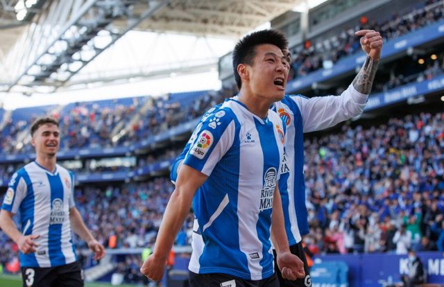 KAiyun Sports登录入口-尼斯发布备战花絮；清晨队长鼓劲；葡超任务艰巨；更衣室氛围转暖的简单介绍