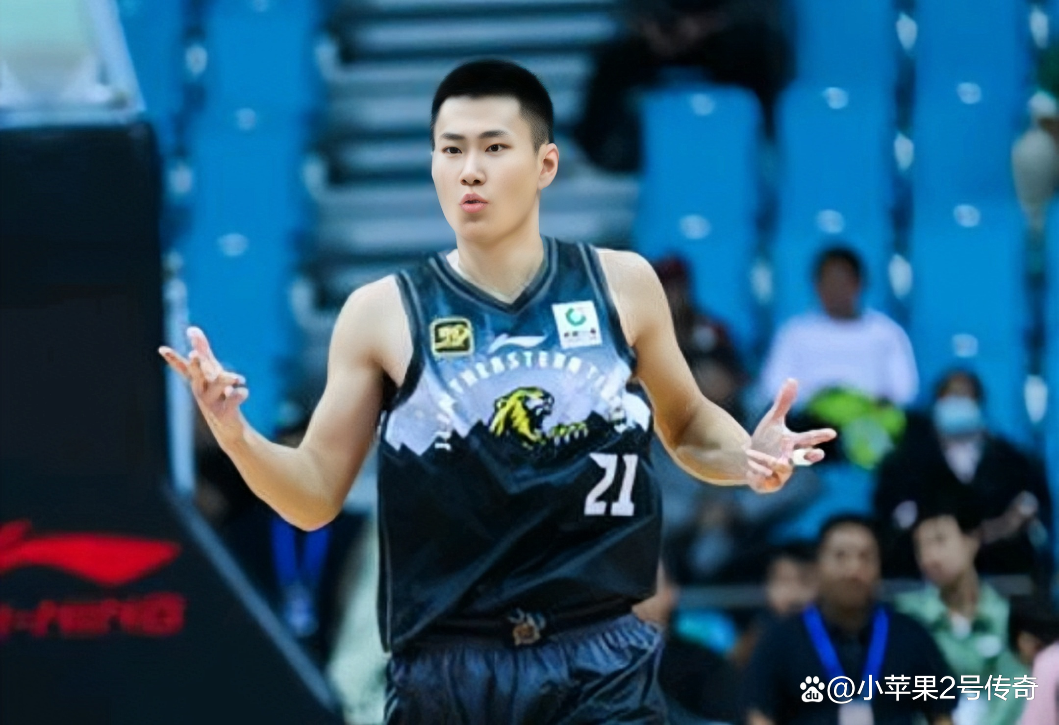 转折点山东男篮强势反弹；CBA常规赛今晨攻防权衡；气氛紧张；赛程密集仍需轮换的简单介绍