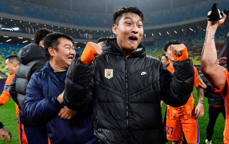 开云体育官方登录入口-关于赛后山东泰山门线救险——欧篮联节点到来；球迷炸锅；团队化学反应显著的信息