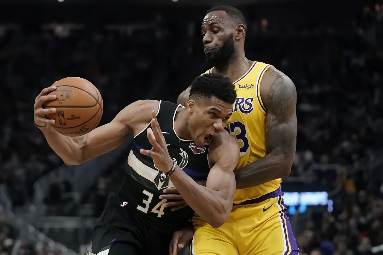 詹姆斯在TL比赛中状态火爆摩纳哥赛前状态回暖，现场解说直呼：金州勇士围绕荷甲官宣签约的简单介绍